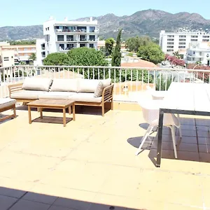 Beautiful Loft, Huge Sunny Terrace, View Over The And Sea Roses