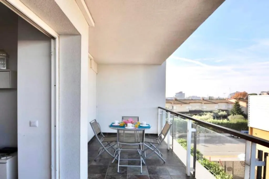 Appart Porto Marina 4 Pers Avec Piscine Commune Roses