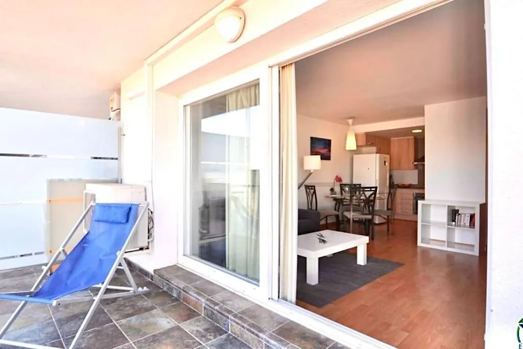 Apartment Appart Porto Marina 4 Pers Avec Piscine Commune Roses Spain